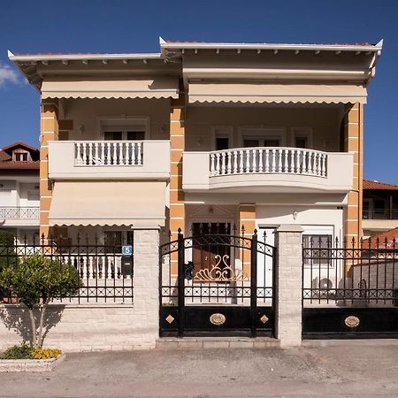 ליטוחורון Areti Apartments מראה חיצוני תמונה
